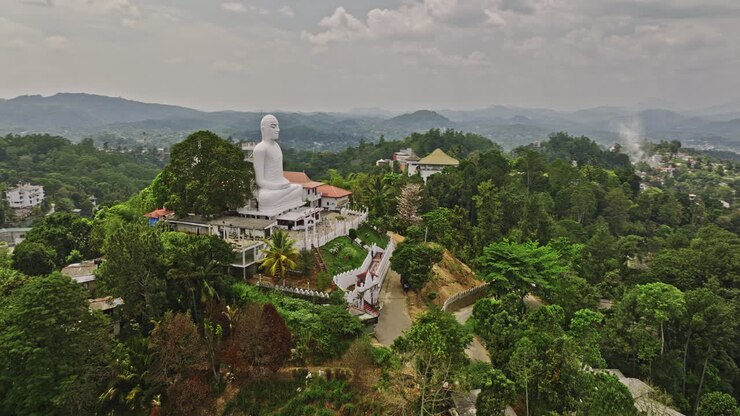 Kandy City &amp; Temple of Tooth